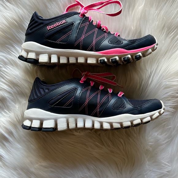Reebok Realflex Cross training Running Athletic Shoe. Navy/Pink Size 8 - Picture 5 of 6